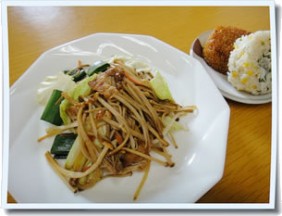干しえのき野菜炒め